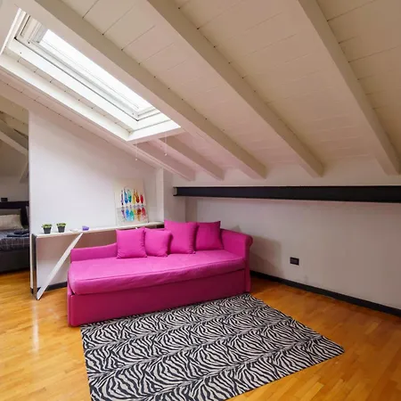 Elegante Mansarda Vicino Al Centro Apartament Brescia